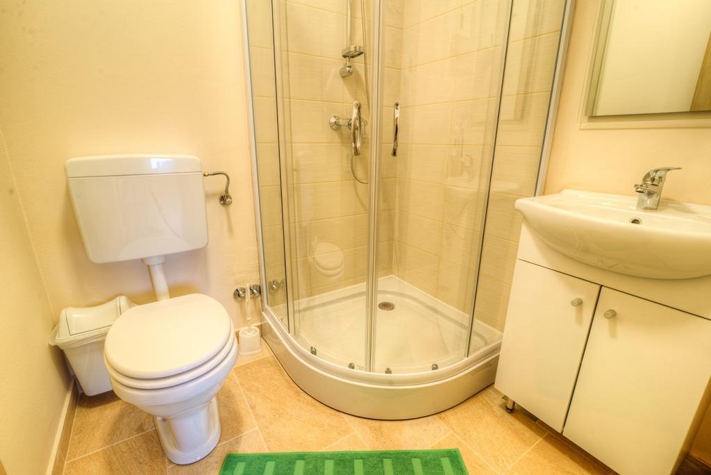 Dobra Hisa Zdravja Cicarija Hotel Golac Bagian luar foto